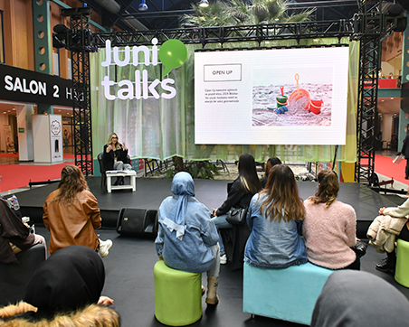 Record Number of Foreign Visitors to Junioshow